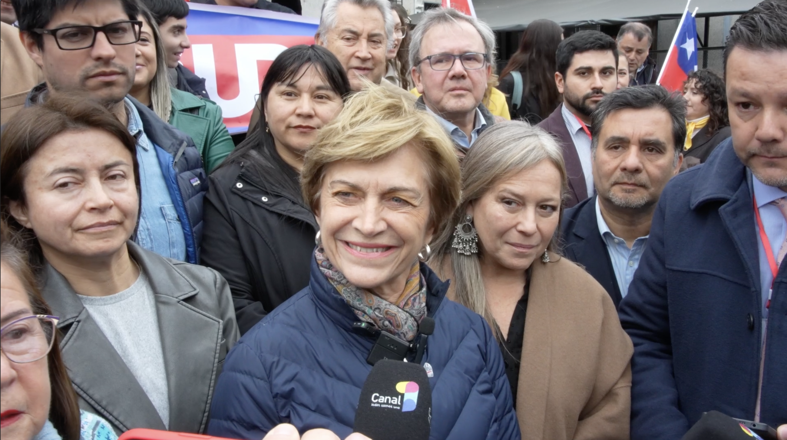 Trabajo Evelyn Matthei señala preocupación por ataque contra contralora: “Es la primera que ha empezado a poner orden en esta materia”